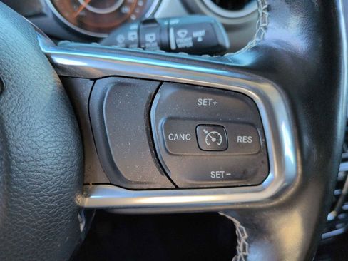 Used 2022 Jeep Wrangler Unlimited Sahara w/ Cold Weather Group image 25