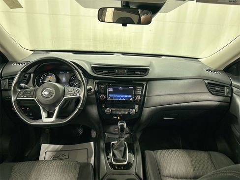 Used 2019 Nissan Rogue SV image 18