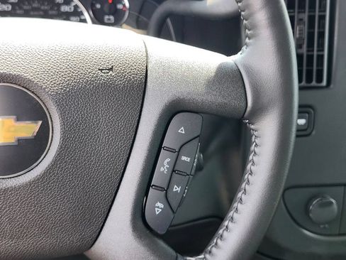 Used 2022 Chevrolet Express 3500 w/ Power Convenience Package RWD image 21