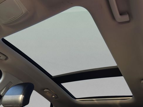 Used 2018 Ford Edge Titanium w/ Equipment Group 301A image 20