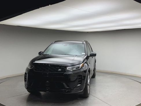 New 2026 Land Rover Discovery Sport Landmark image 7