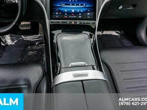 Used 2024 Mercedes-Benz C 300 Sedan w/ AMG Line w/ Night Package image 39