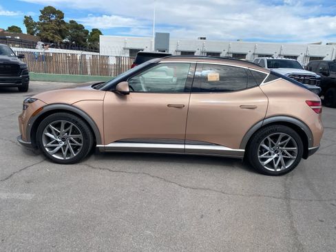 Used 2024 Genesis GV60 Advanced image 9