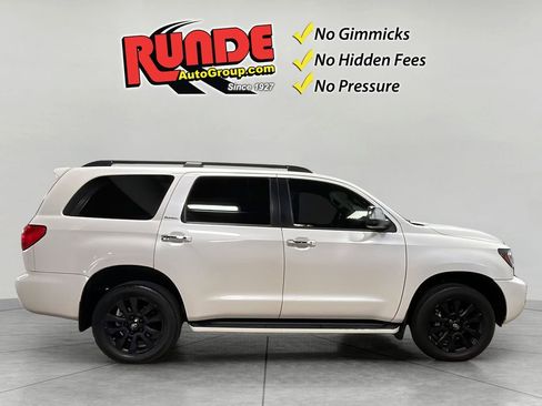Used 2021 Toyota Sequoia Platinum AWD/4WD image 7