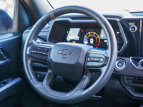 Used 2024 Chevrolet Colorado Trail Boss w/ Technology Package image 16