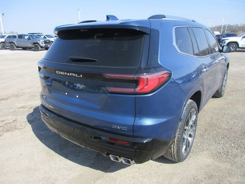 New 2026 GMC Acadia Denali Ultimate AWD/4WD image 4
