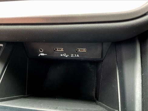 Used 2022 Subaru Legacy image 31