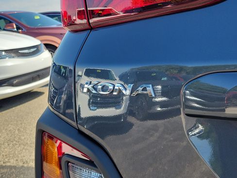 Used 2021 Hyundai Kona SEL Plus w/ Cargo Package FWD image 6