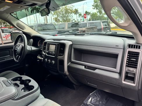 Used 2018 RAM 1500 Express w/ Express Value Package AWD/4WD image 19