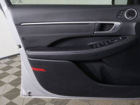 Used 2023 Hyundai Sonata Limited FWD image 25