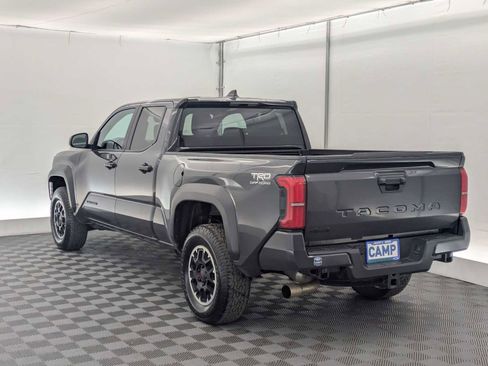 Used 2024 Toyota Tacoma TRD Off-Road AWD/4WD image 4