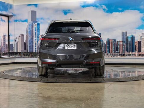 New 2026 BMW iX xDrive45 w/ Premium Package AWD/4WD image 9