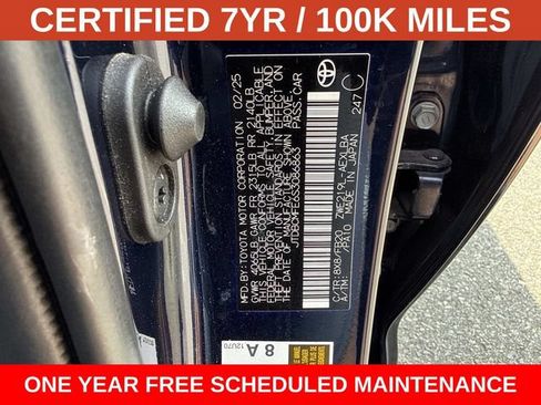 Used 2025 Toyota Corolla LE w/ Convenience Package FWD image 28