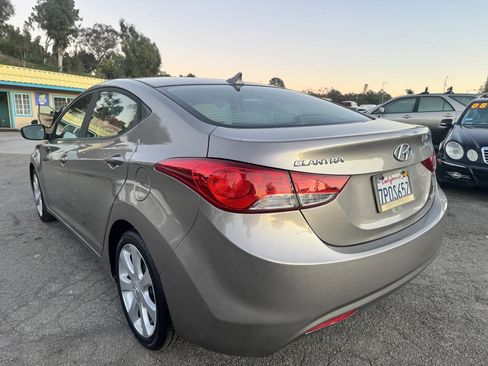 Used 2012 Hyundai Elantra Limited image 6