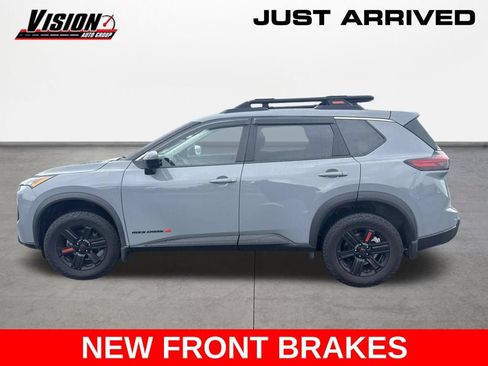 Used 2025 Nissan Rogue SV AWD/4WD image 9