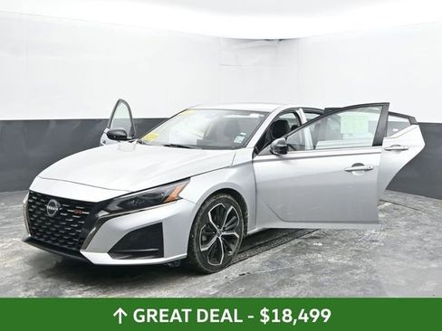 Used 2024 Nissan Altima 2.5 SR image 54