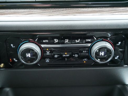 New 2026 Chevrolet Silverado 3500 LT w/ All Star Edition image 8