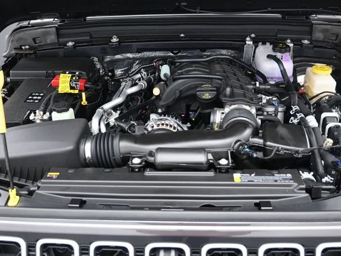 New 2026 Jeep Wrangler Unlimited Sahara image 28