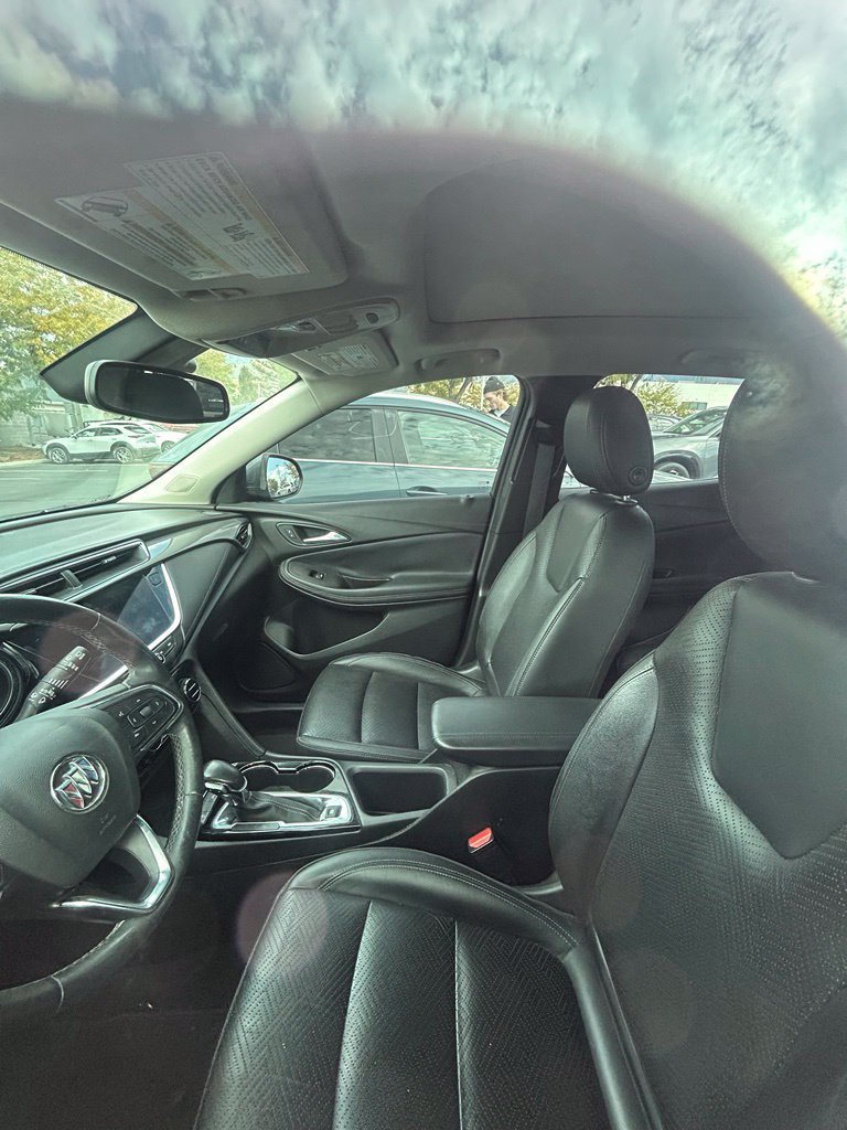 Used 2021 Buick Encore GX Essence w/ Experience Buick Package FWD image 18