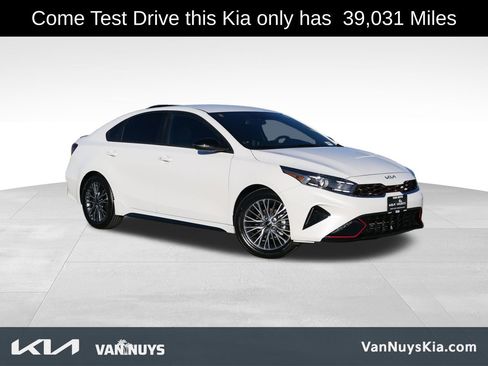 Used 2023 Kia Forte GT-Line image 1