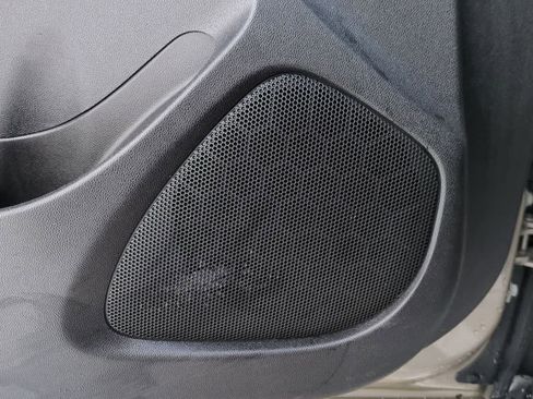 Used 2022 Chevrolet Malibu LT image 29