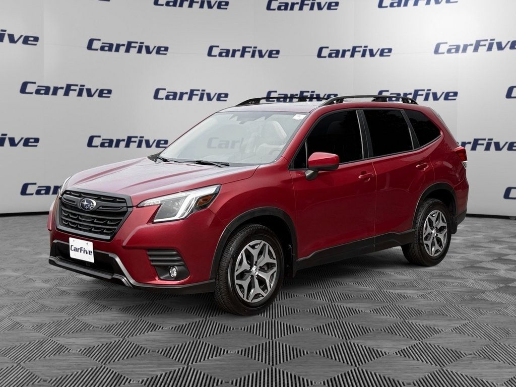 Used 2024 Subaru Forester Premium AWD/4WD image 1