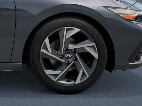 New 2026 Hyundai Elantra SEL Sport Premium FWD image 8