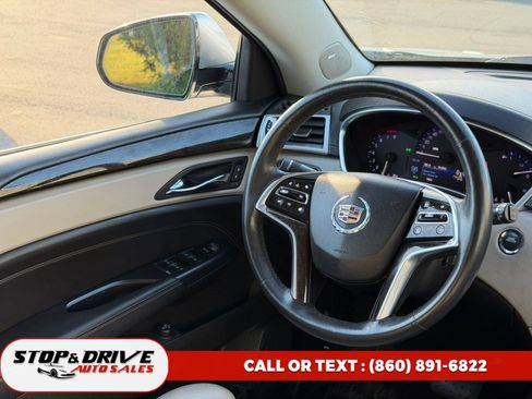 Used 2014 Cadillac SRX Luxury w/ Driver Awareness Package AWD/4WD image 13