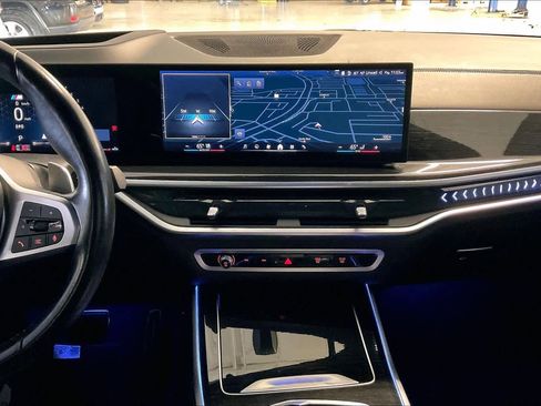 Used 2024 BMW X7 xDrive40i w/ M Sport Package image 6