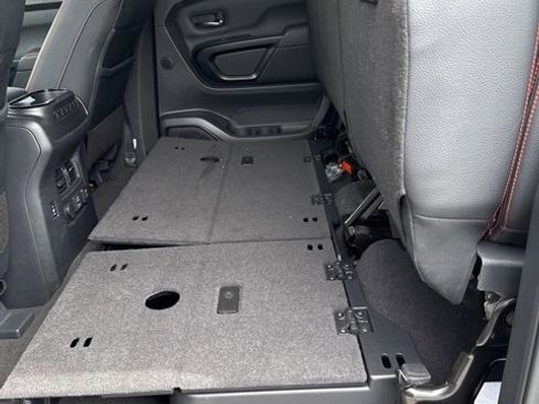 Used 2024 Nissan Titan PRO-4X w/ Pro-4x Convenience Package image 19