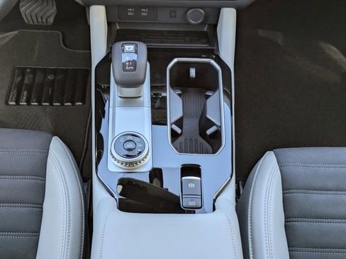 New 2026 Mitsubishi Outlander SE image 20