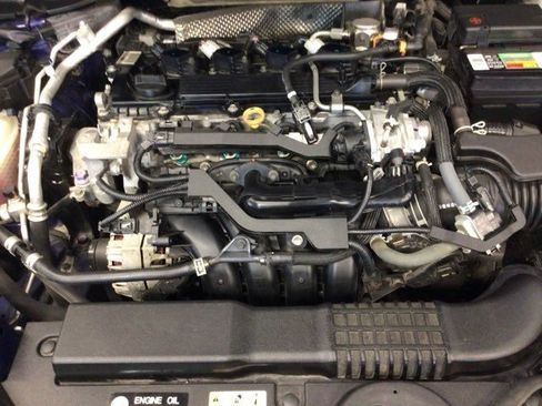 Used 2021 Toyota Corolla SE FWD image 5