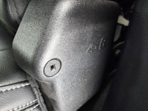 Used 2021 Ford F250 Lariat w/ Lariat Value Package image 38