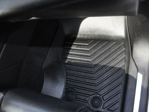 Used 2021 Jeep Grand Cherokee L Overland w/ Luxury Tech Group IV image 32