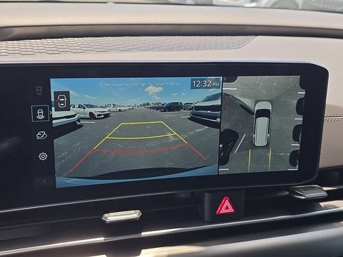 New 2026 Kia Carnival SX w/ SX Dark Edition Package FWD image 25