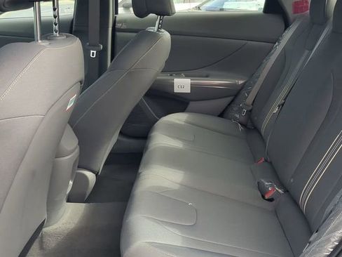 New 2025 Hyundai Elantra Sport image 13