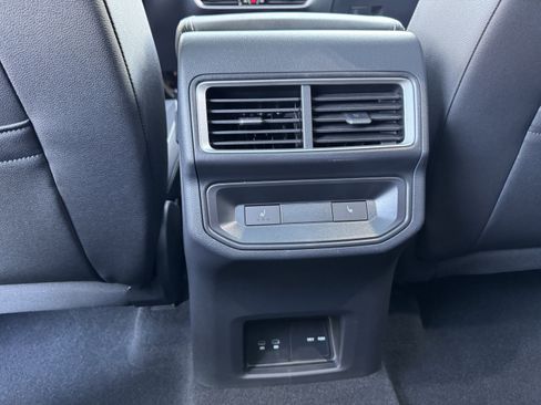 Certified 2025 Volkswagen Atlas Cross Sport SEL Premium R-Line image 34