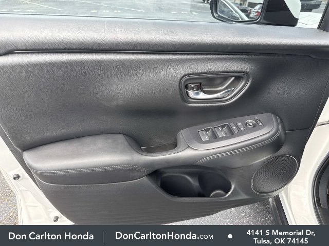 Used 2025 Honda HR-V LX image 7