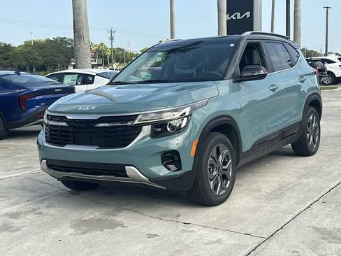 Certified 2024 Kia Seltos S AWD/4WD image 2
