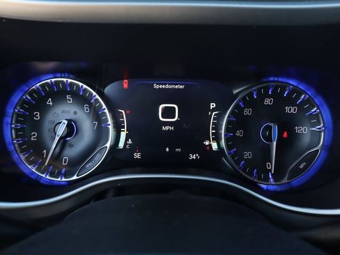 New 2026 Chrysler Voyager LX image 4