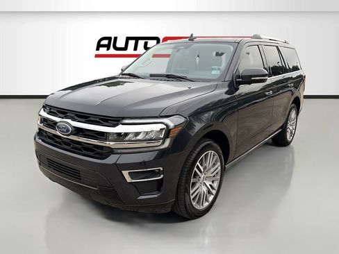 Used 2024 Ford Expedition Limited RWD image 3