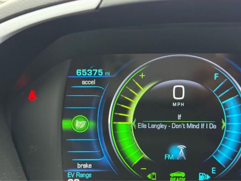 Used 2018 Chevrolet Volt LT w/ Comfort Package image 14