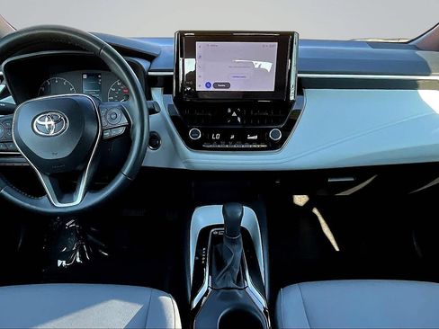 Used 2025 Toyota Corolla SE FWD image 8