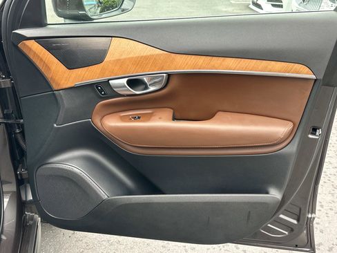 Certified 2024 Volvo XC90 T8 Plus image 24