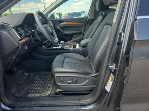 Certified 2023 Audi Q5 2.0T Premium w/ Convenience Package AWD/4WD image 8