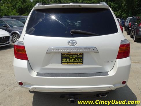 Used 2010 Toyota Highlander Limited AWD/4WD image 8
