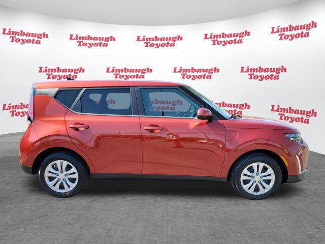 Used 2024 Kia Soul LX FWD image 20