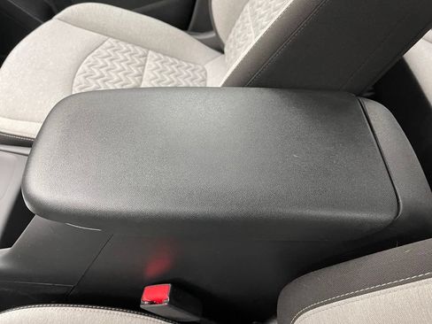 Used 2024 Chevrolet Equinox LS FWD image 25