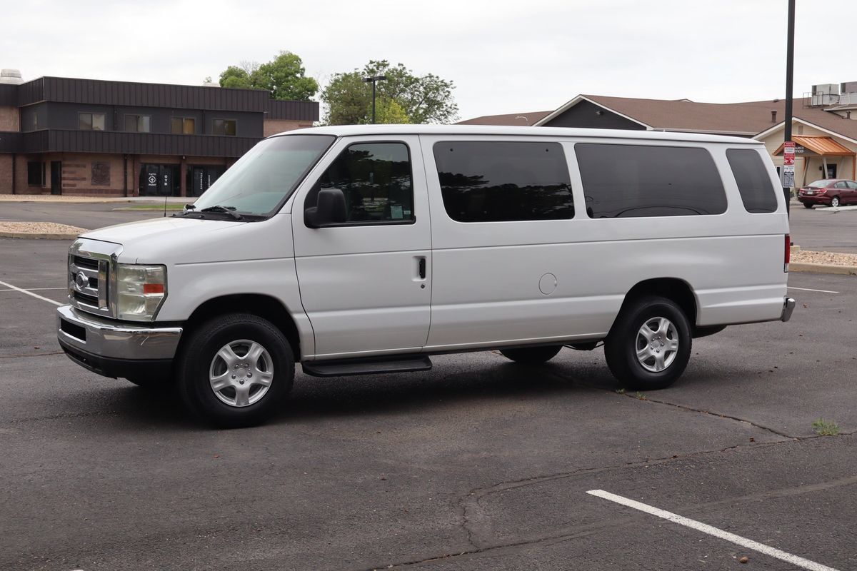 Used 2010 Ford E-350 and Econoline 350 XLT RWD image 10