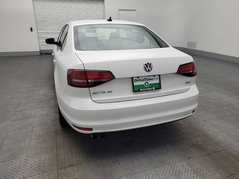 Used 2017 Volkswagen Jetta SE FWD image 6